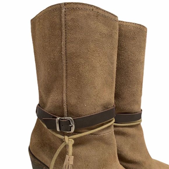 Mia Limited Edition Tooledo Leather Boots w/ Tassel & Buckle Belt Accent Sz 9M - Picture 4 of 9